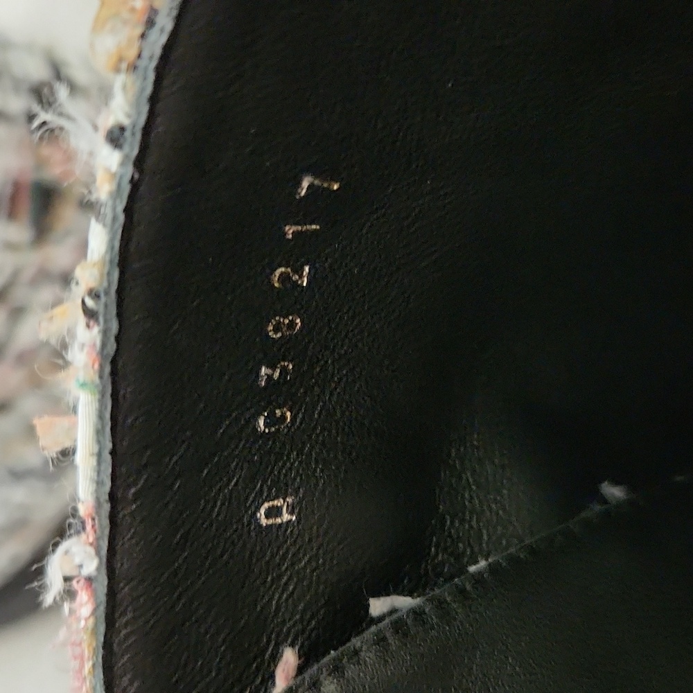 Chanel tweed combat boots - Picture 5 of 7